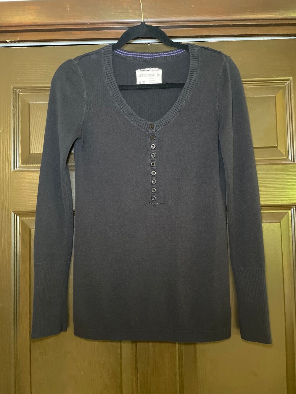 2000s Aeropostale Black Henley Long Sleeve Button Top Sz XL Elena Gilbert